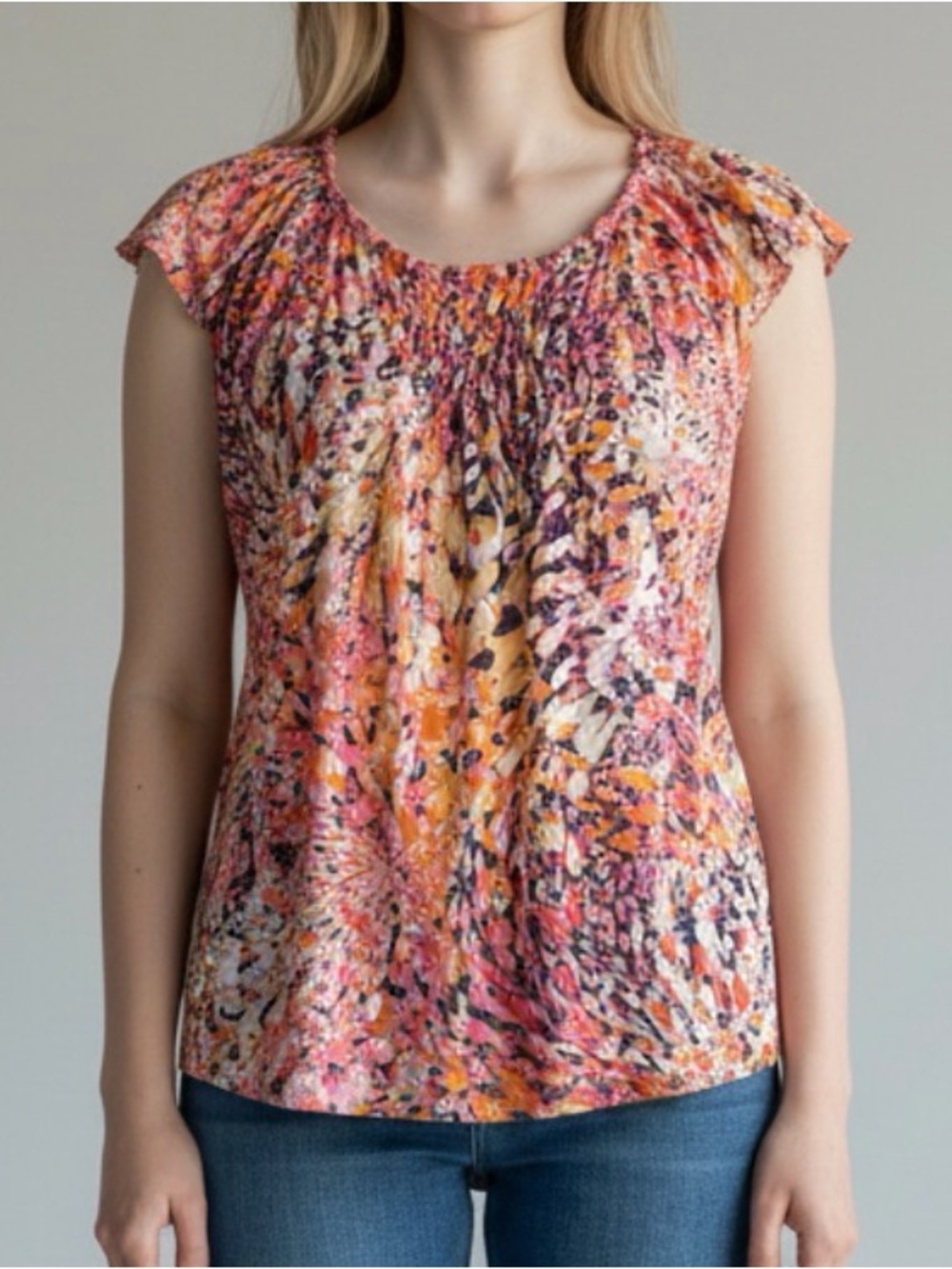 Liz Claiborne Abstract Print Smocked Neck Cap Sleeve Top